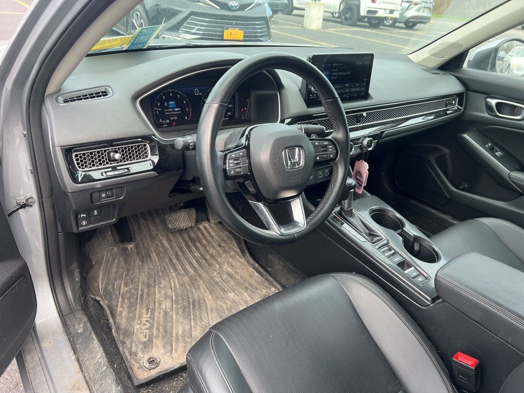 Used 2023 Honda Civic Touring image 5