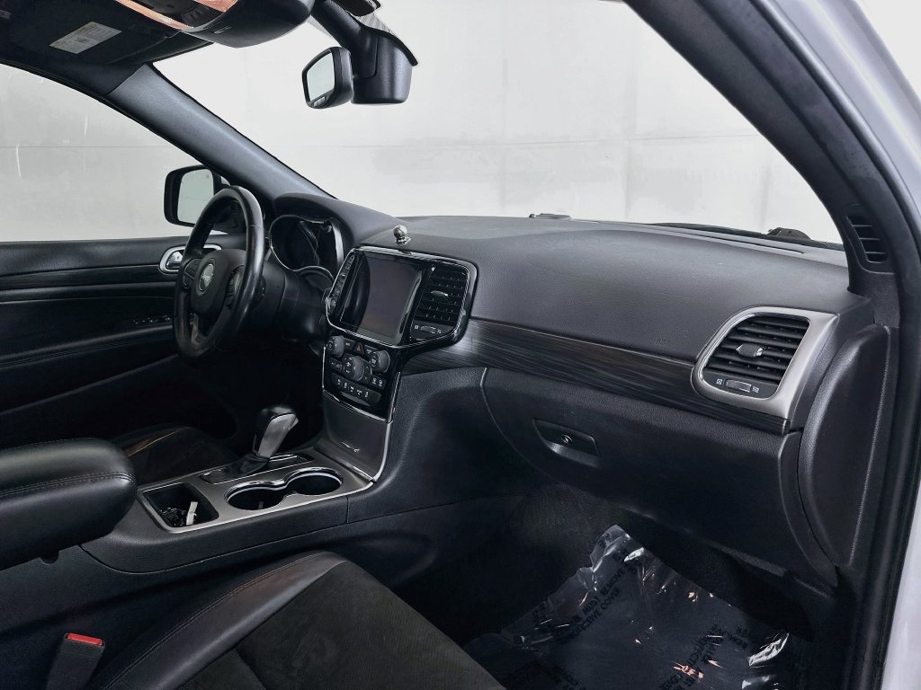 Certified 2020 Jeep Grand Cherokee Altitude AWD/4WD image 38