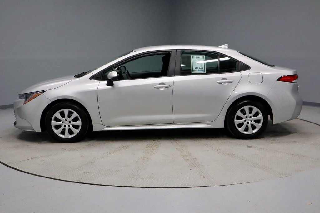 Used 2025 Toyota Corolla LE image 8