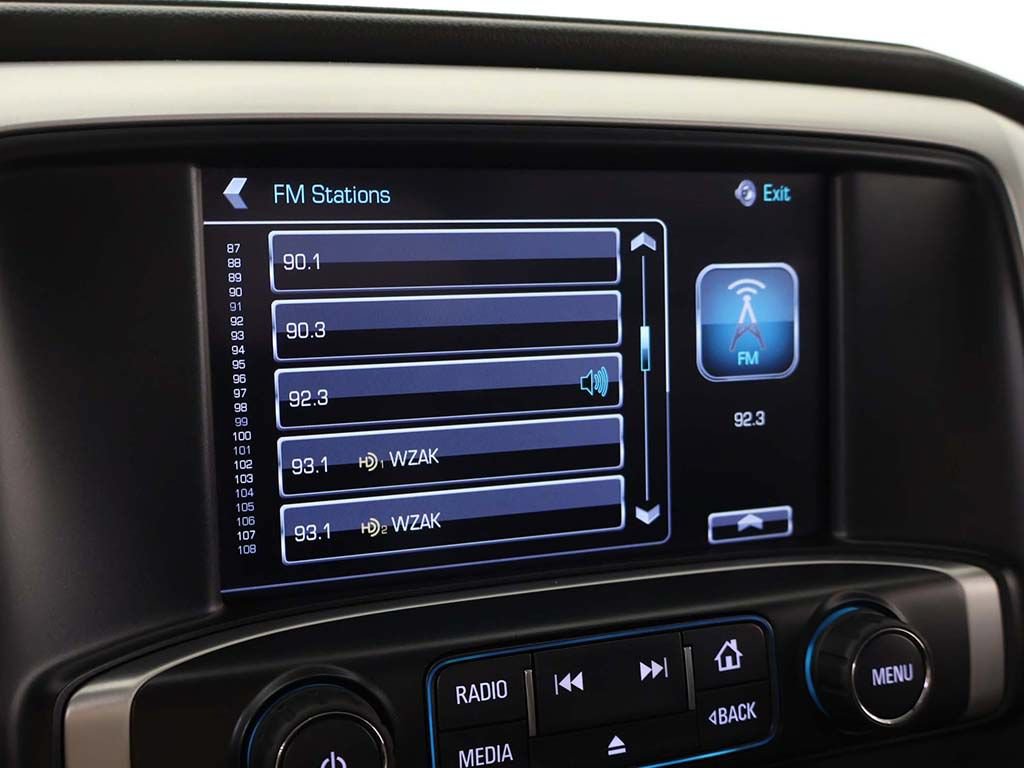 Used 2019 GMC Sierra 2500 SLT w/ Duramax Plus Package AWD/4WD image 45
