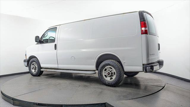 Used 2018 GMC Savana 2500 w/ Driver Convenience Package RWD image 6