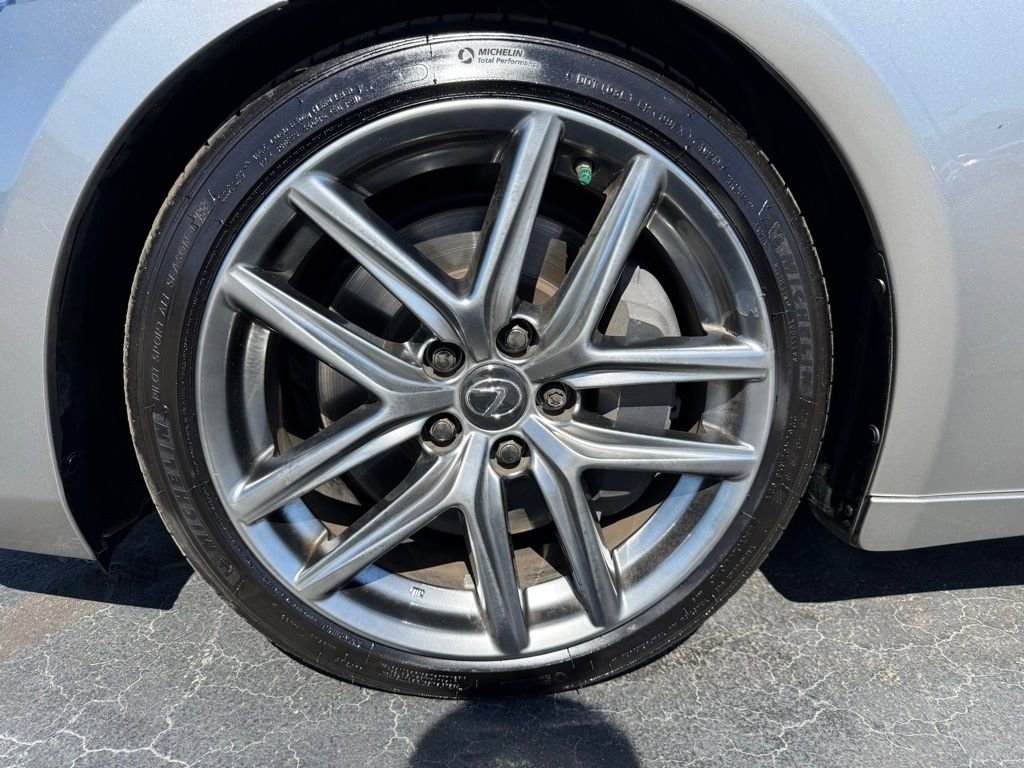 Used 2019 Lexus IS 300 F Sport w/ F Sport Package AWD/4WD image 9