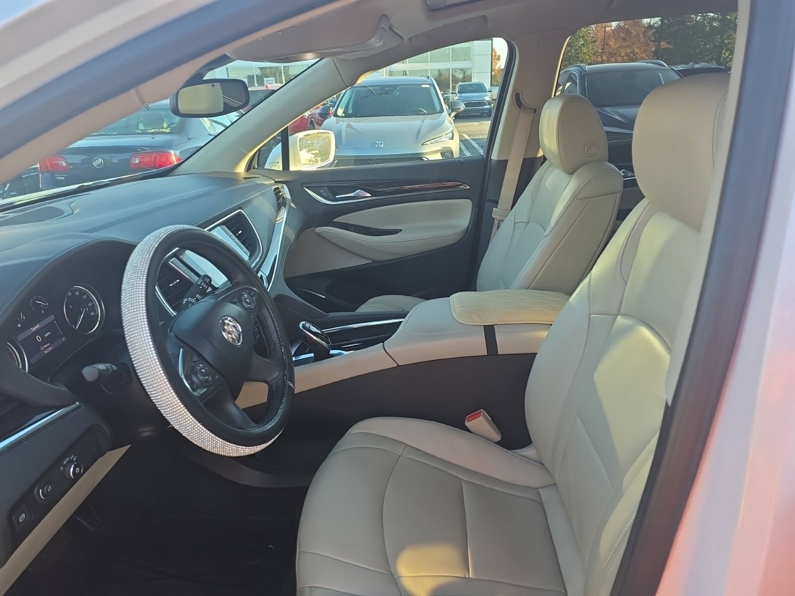 Used 2020 Buick Enclave Premium w/ Sun and Sites Package AWD/4WD image 9