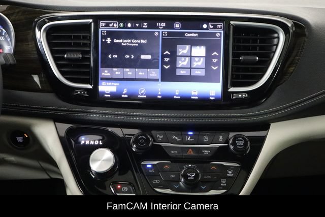 Used 2023 Chrysler Pacifica Limited w/ Uconnect Theater Family Group AWD/4WD image 32