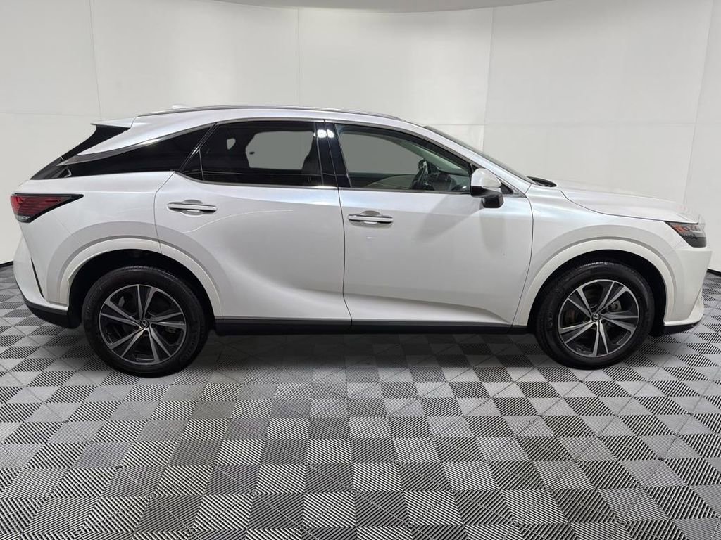 Used 2024 Lexus RX 350 Premium w/ Accessory Package (Z1) AWD/4WD image 7