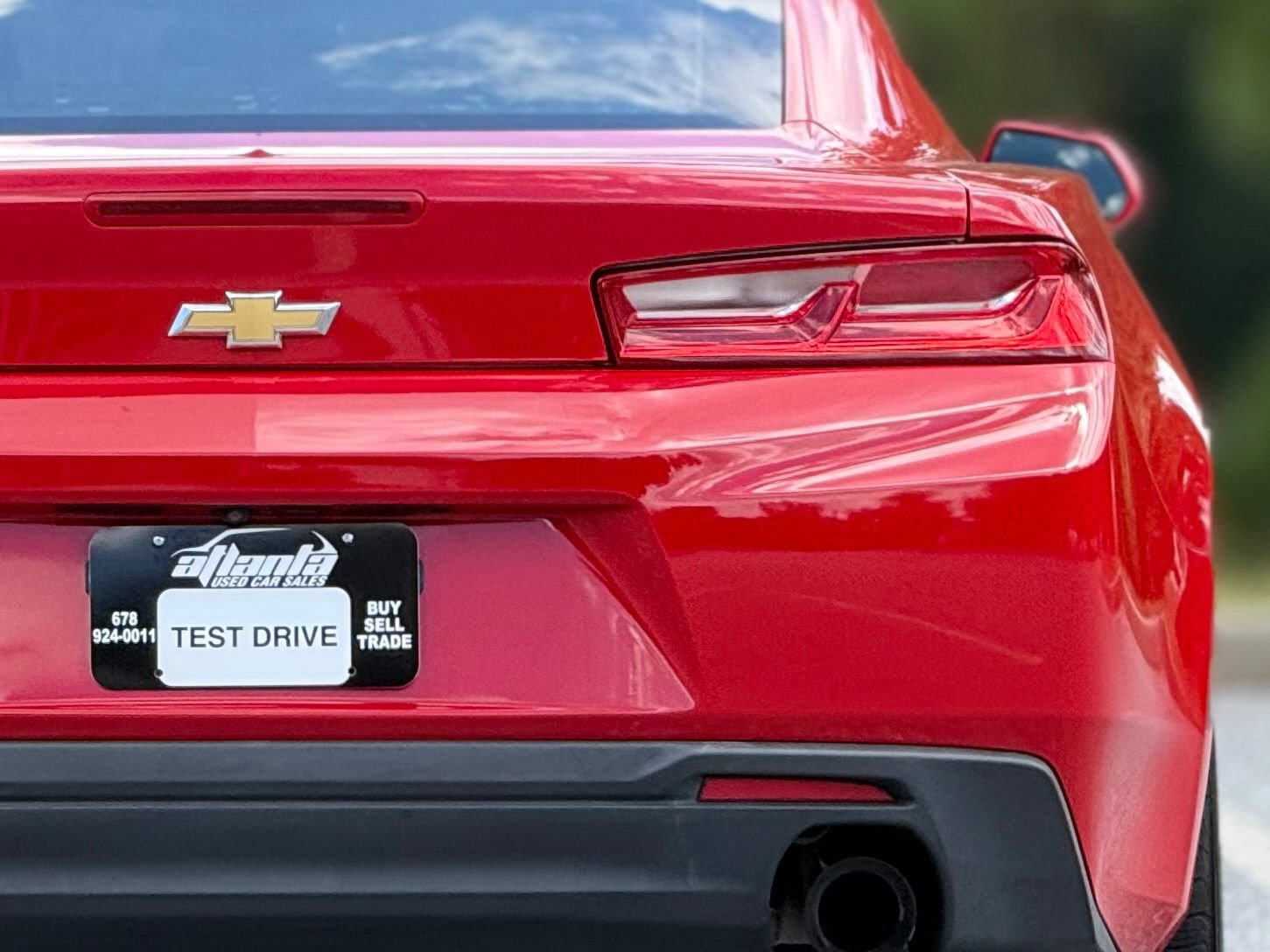 Used 2017 Chevrolet Camaro LT RWD image 17