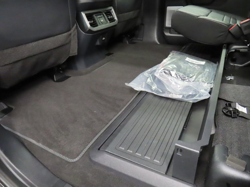 Used 2026 Ford F250 Platinum AWD/4WD image 81