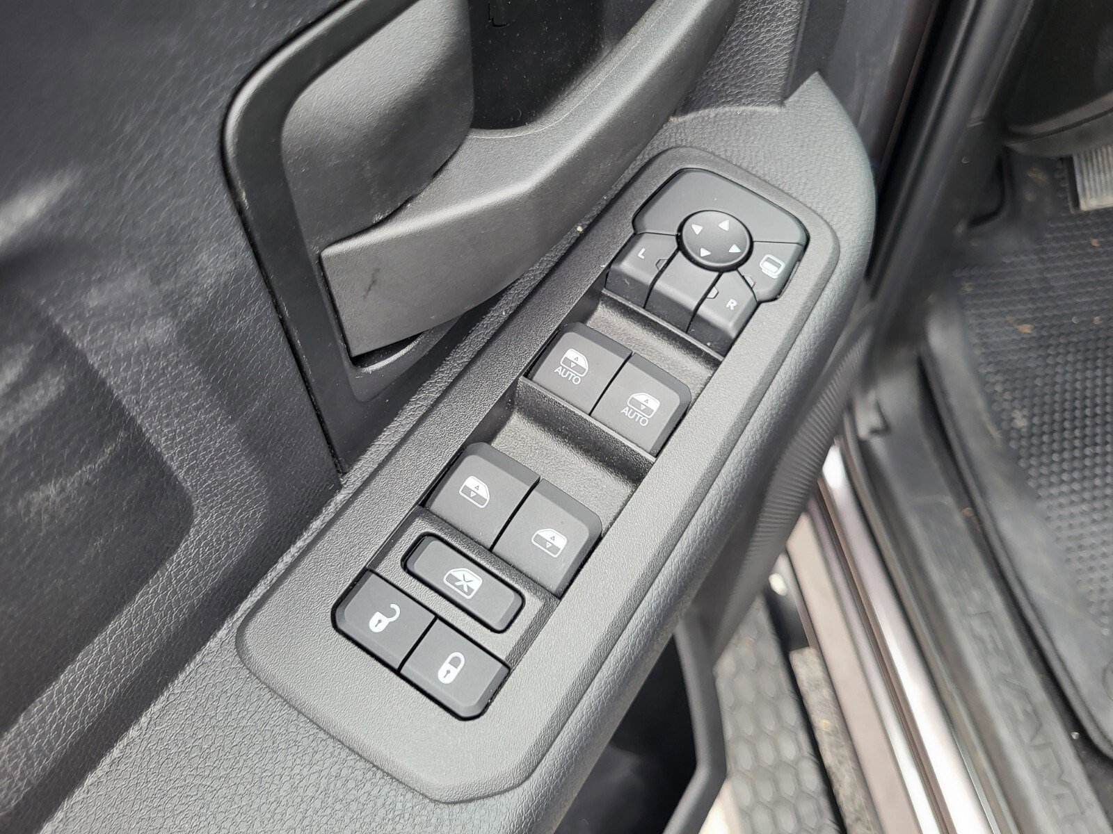 Used 2025 RAM 2500 Tradesman image 19