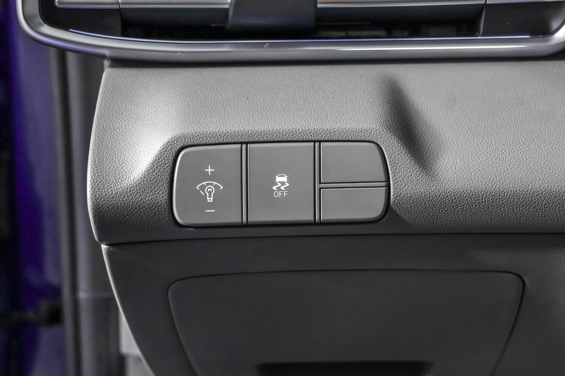 Used 2024 Hyundai Elantra SEL image 25