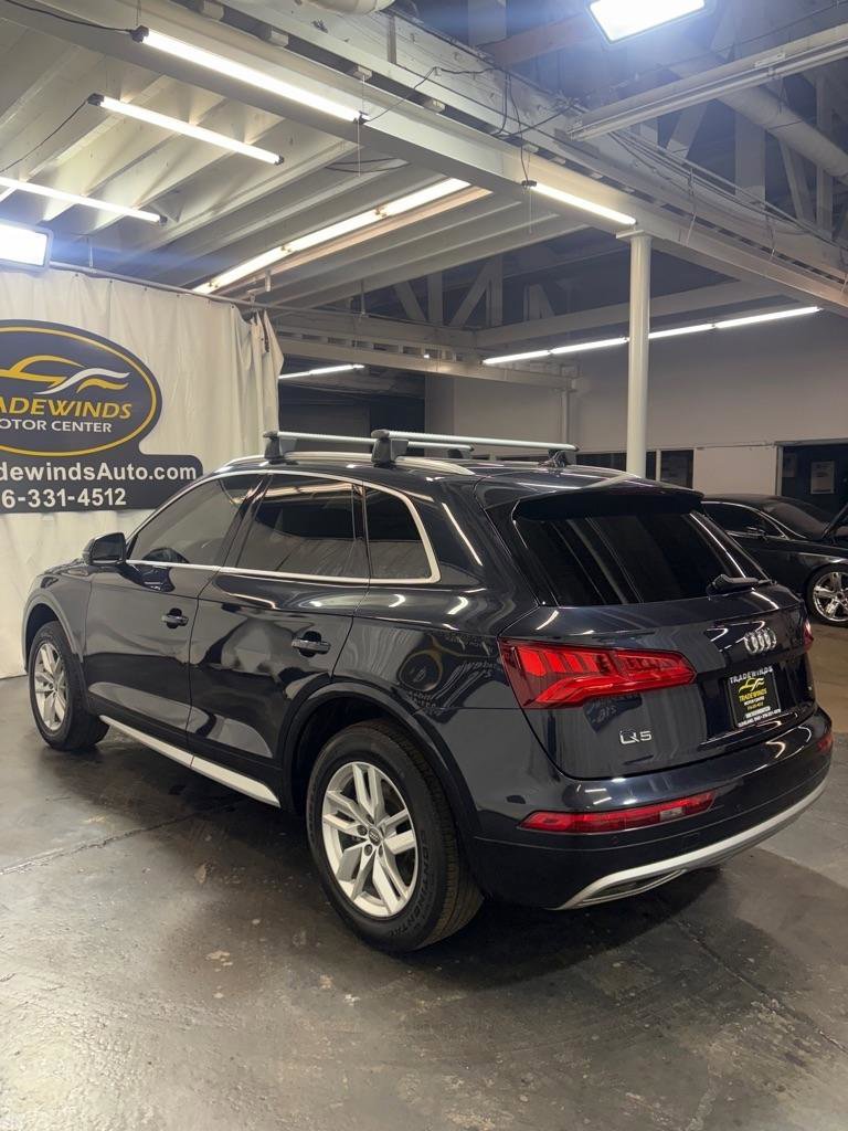 Used 2020 Audi Q5 2.0T Premium w/ Convenience Package image 4