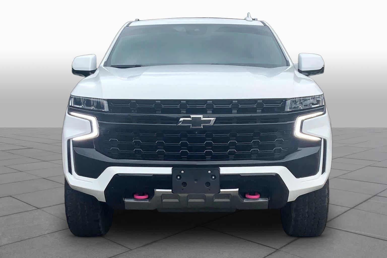 Used 2023 Chevrolet Tahoe Z71 w/ Luxury Package AWD/4WD image 4