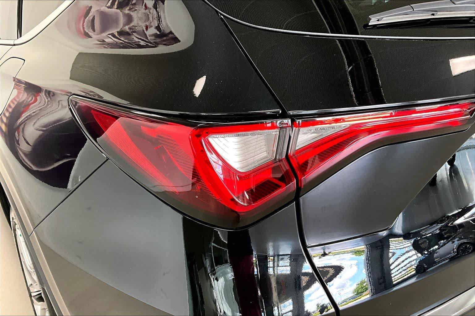Used 2023 Acura MDX SH-AWD w/ Advance Package image 31