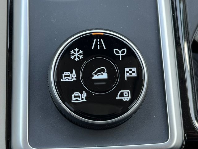 New 2026 Nissan Pathfinder SL image 31