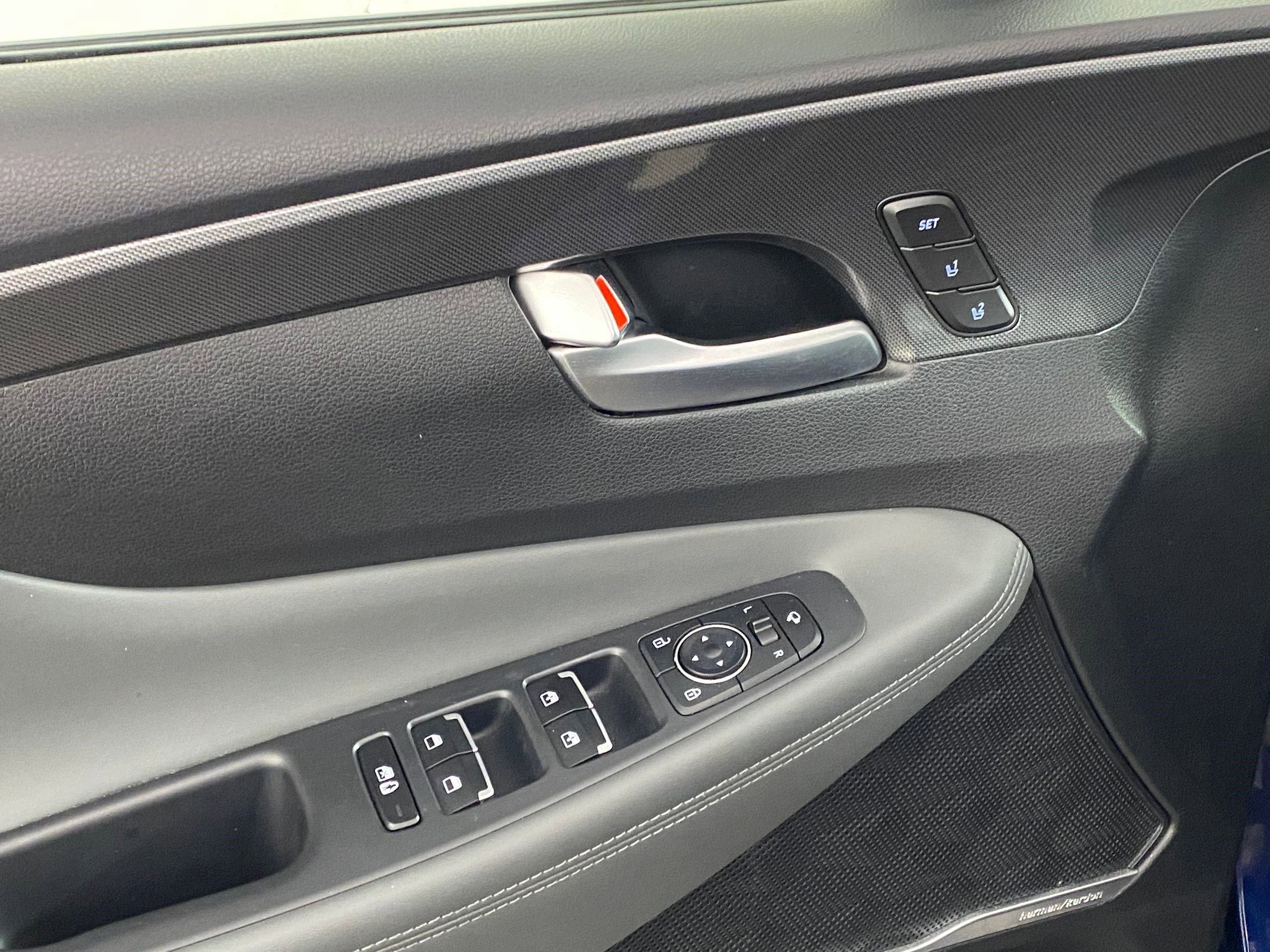 Used 2021 Hyundai Santa Fe Limited image 24