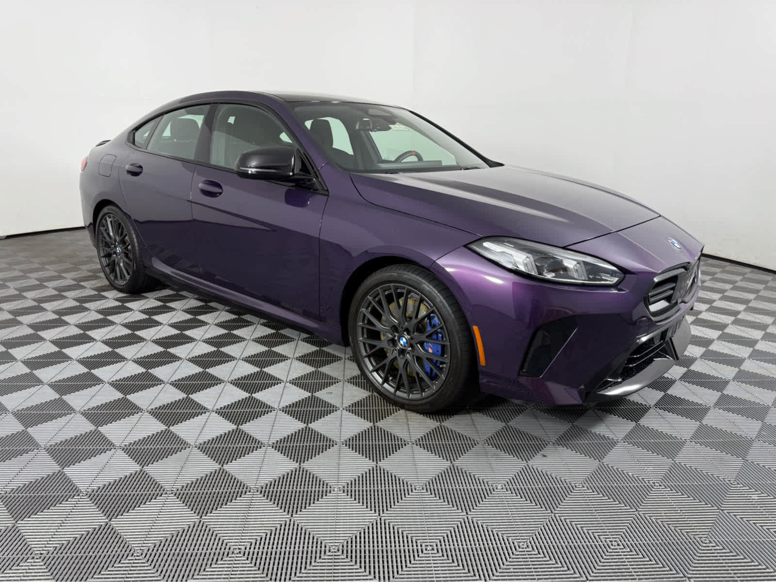 Used 2025 BMW M235i xDrive AWD/4WD image 1
