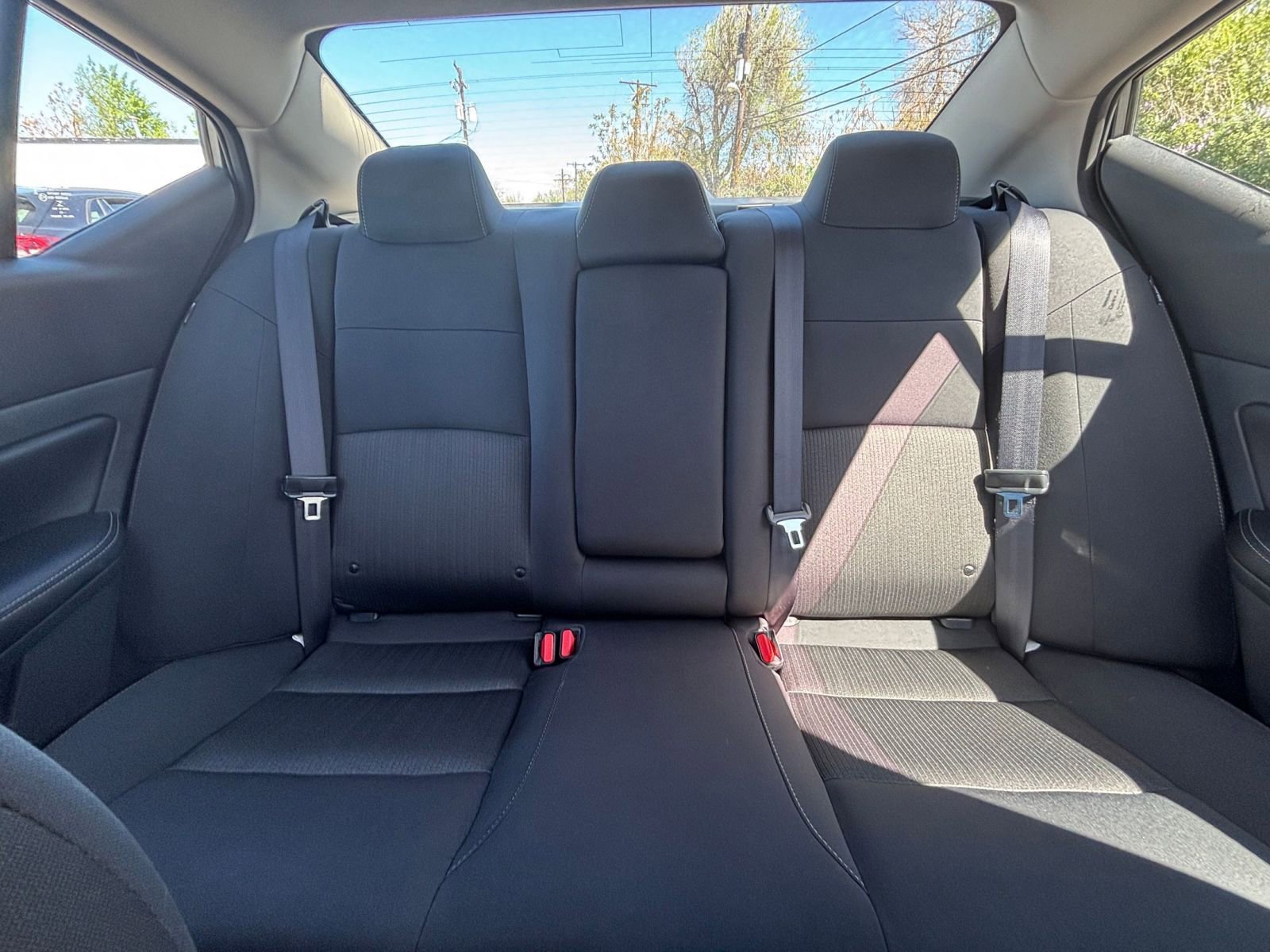 Used 2025 Nissan Altima 2.5 SV image 36