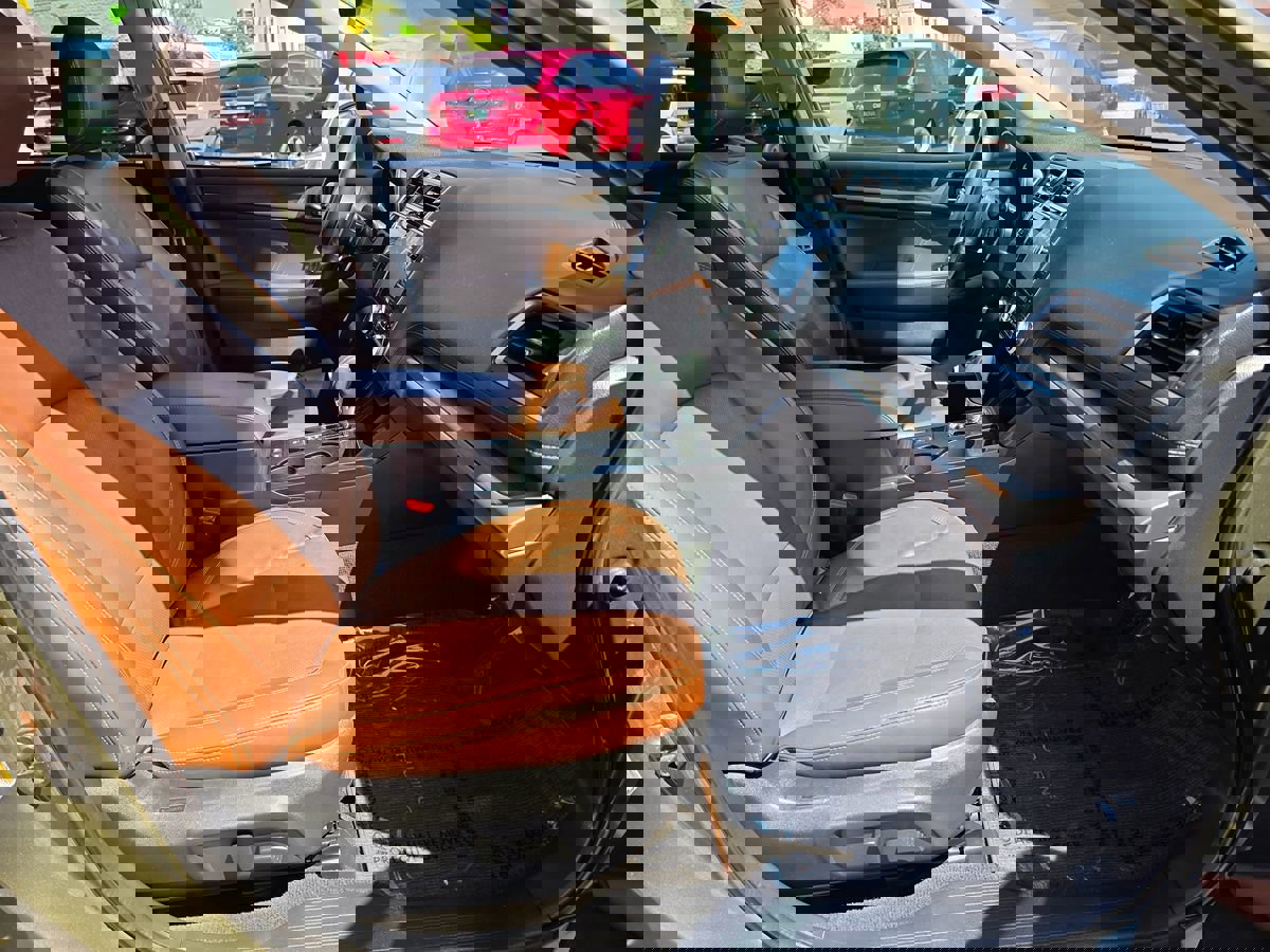 Used 2019 Subaru Outback 3.6R Touring w/ Popular Package #3A image 10