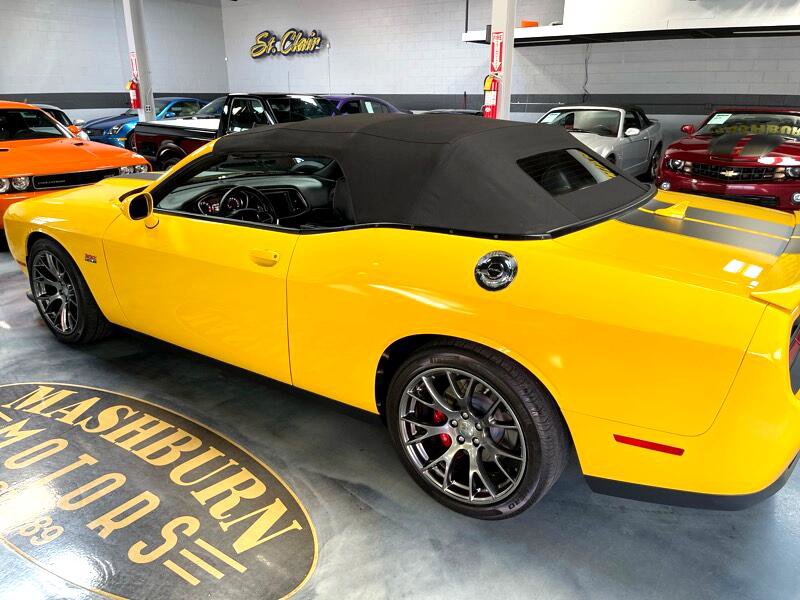 Used 2017 Dodge Challenger SRT w/ Technology Group image 52