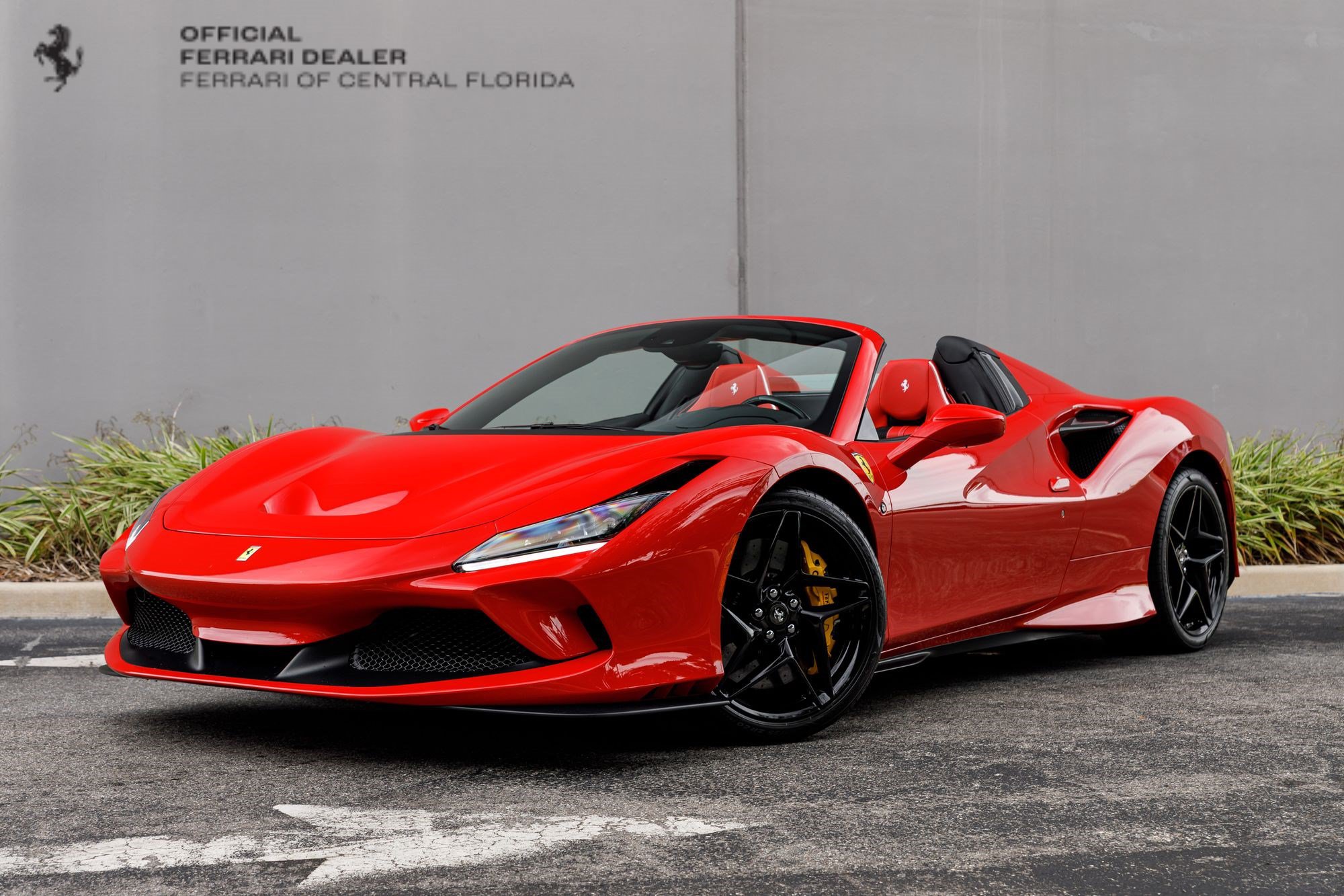 Used 2022 Ferrari F8 Tributo RWD image 1