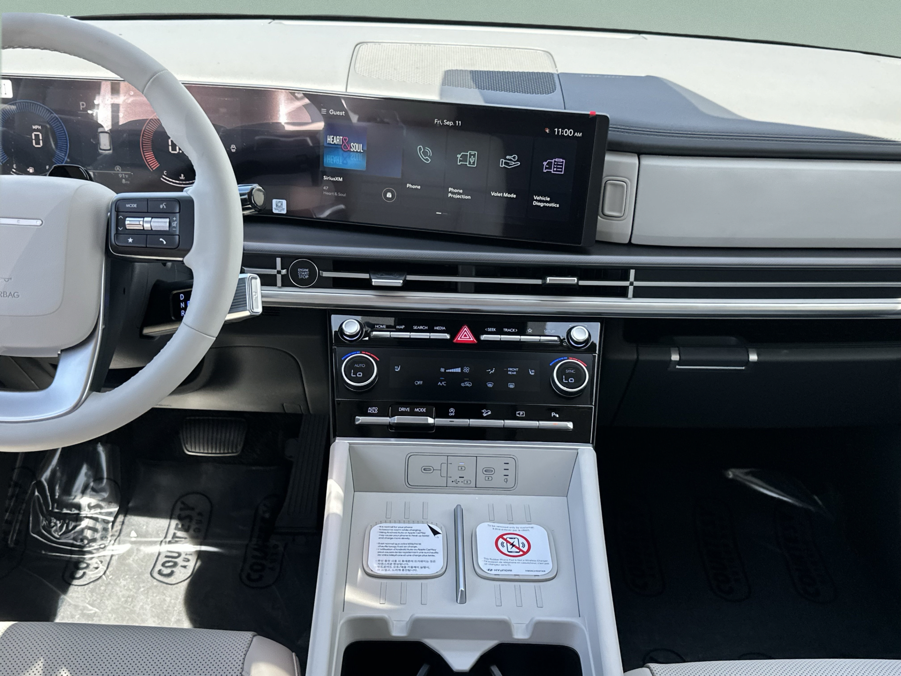 New 2027 Hyundai Santa Fe SEL FWD image 10