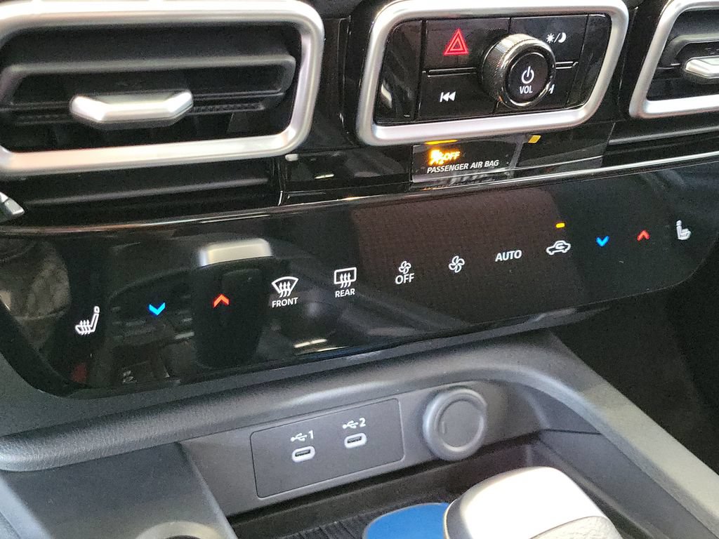 New 2027 Nissan Sentra SR w/ SR All Weather Package FWD image 17