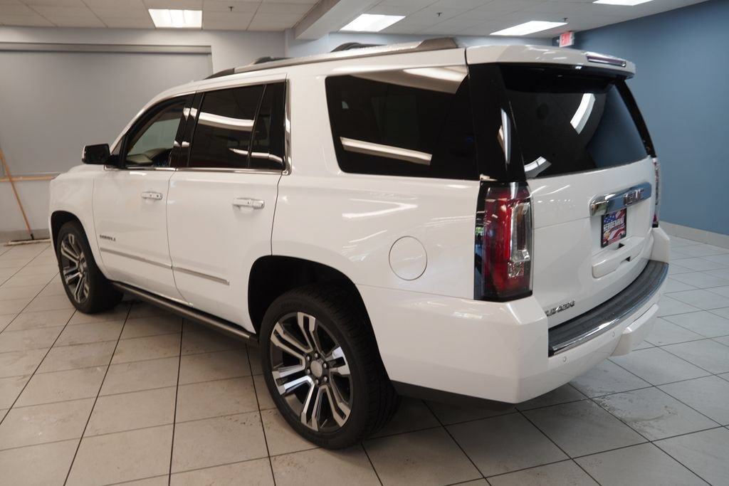 Certified 2018 GMC Yukon Denali w/ Open Road Package AWD/4WD image 10