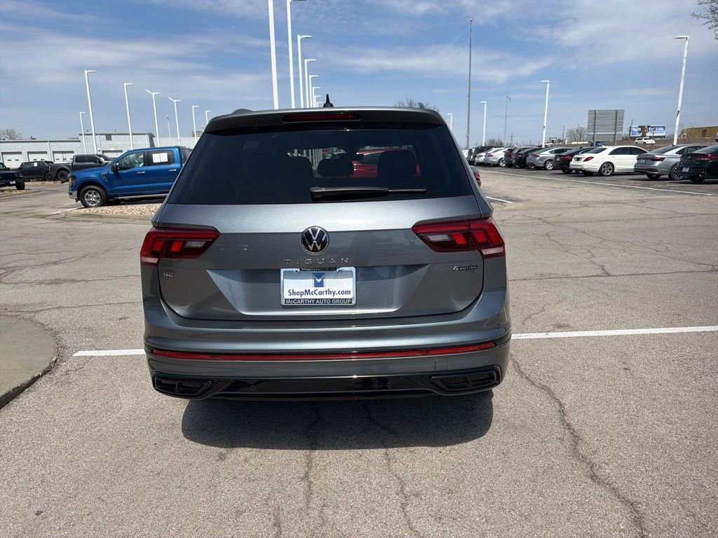 Used 2022 Volkswagen Tiguan SE R-Line AWD/4WD image 4