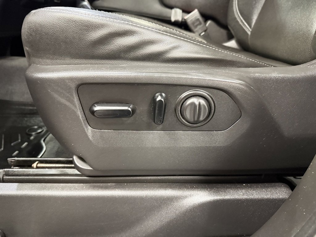 Used 2020 Chevrolet Silverado 2500 LTZ image 25