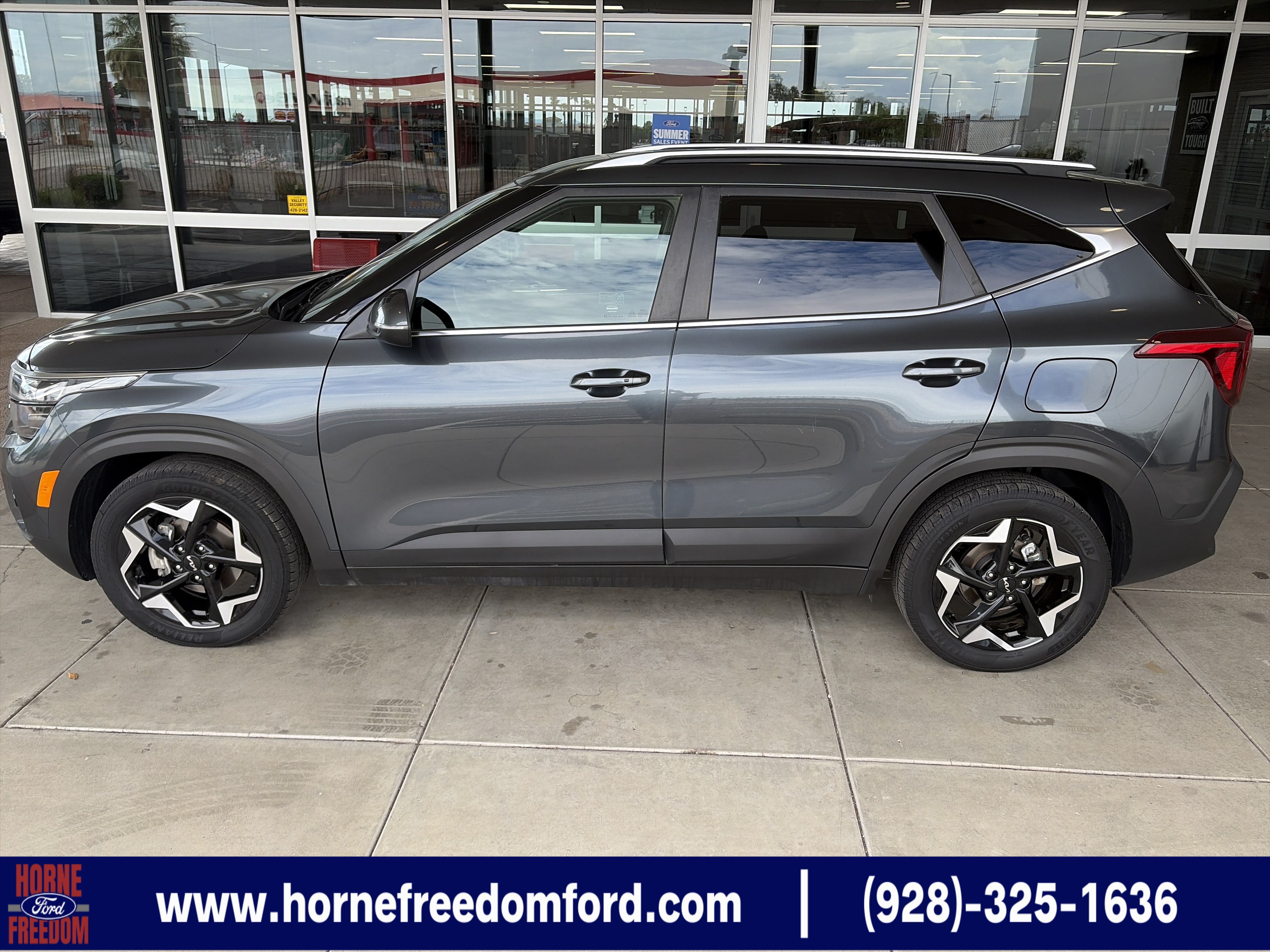 Used 2024 Kia Seltos EX