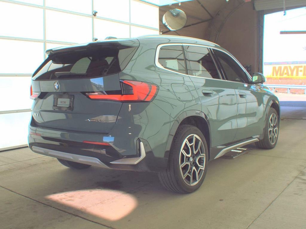 Used 2025 BMW X1 xDrive28i image 6