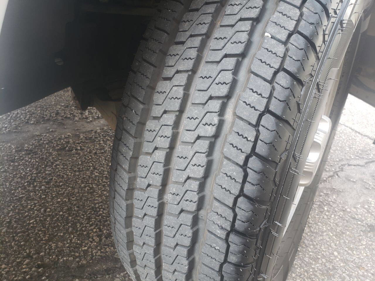 Used 2021 Chevrolet Express 2500 w/ Driver Convenience Package image 6