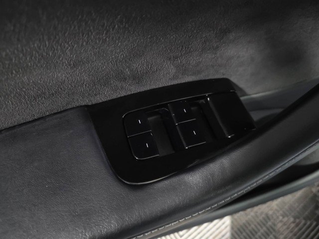 Used 2018 Tesla Model 3 Long Range image 29