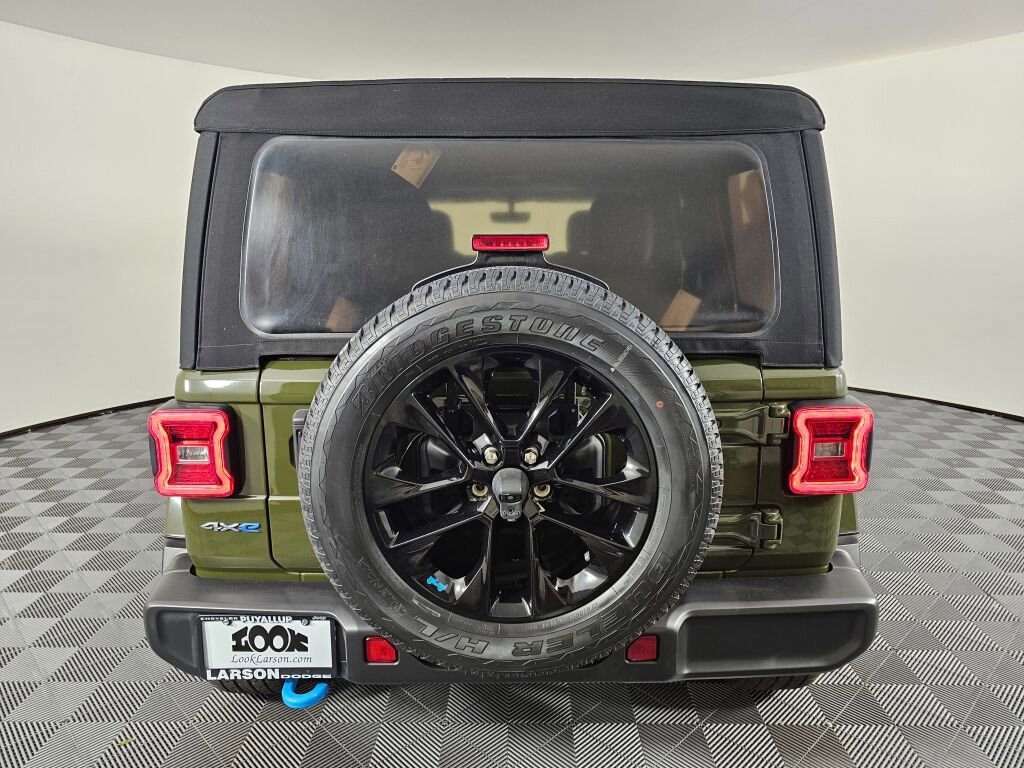 Used 2022 Jeep Wrangler Unlimited Sahara image 4