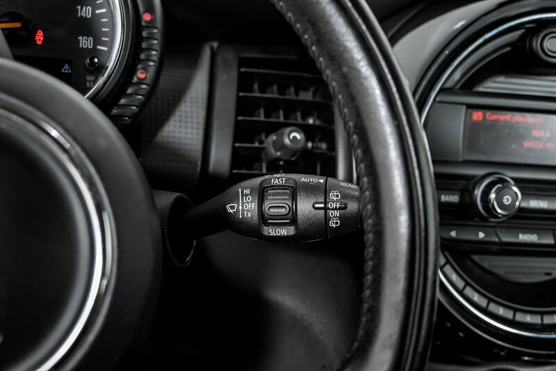 Used 2016 MINI Cooper 2-Door Hardtop image 25