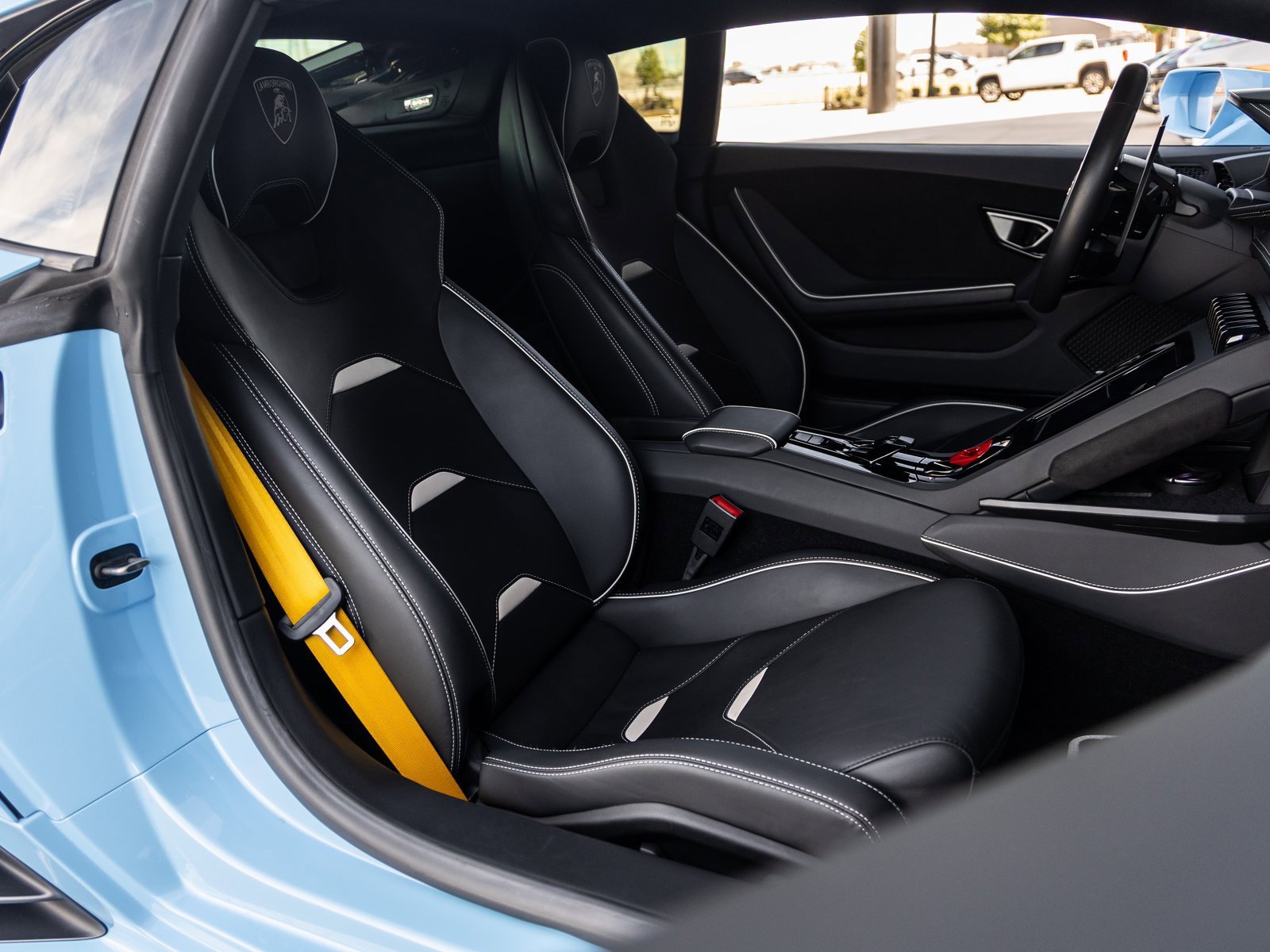 Used 2023 Lamborghini Huracan EVO image 41