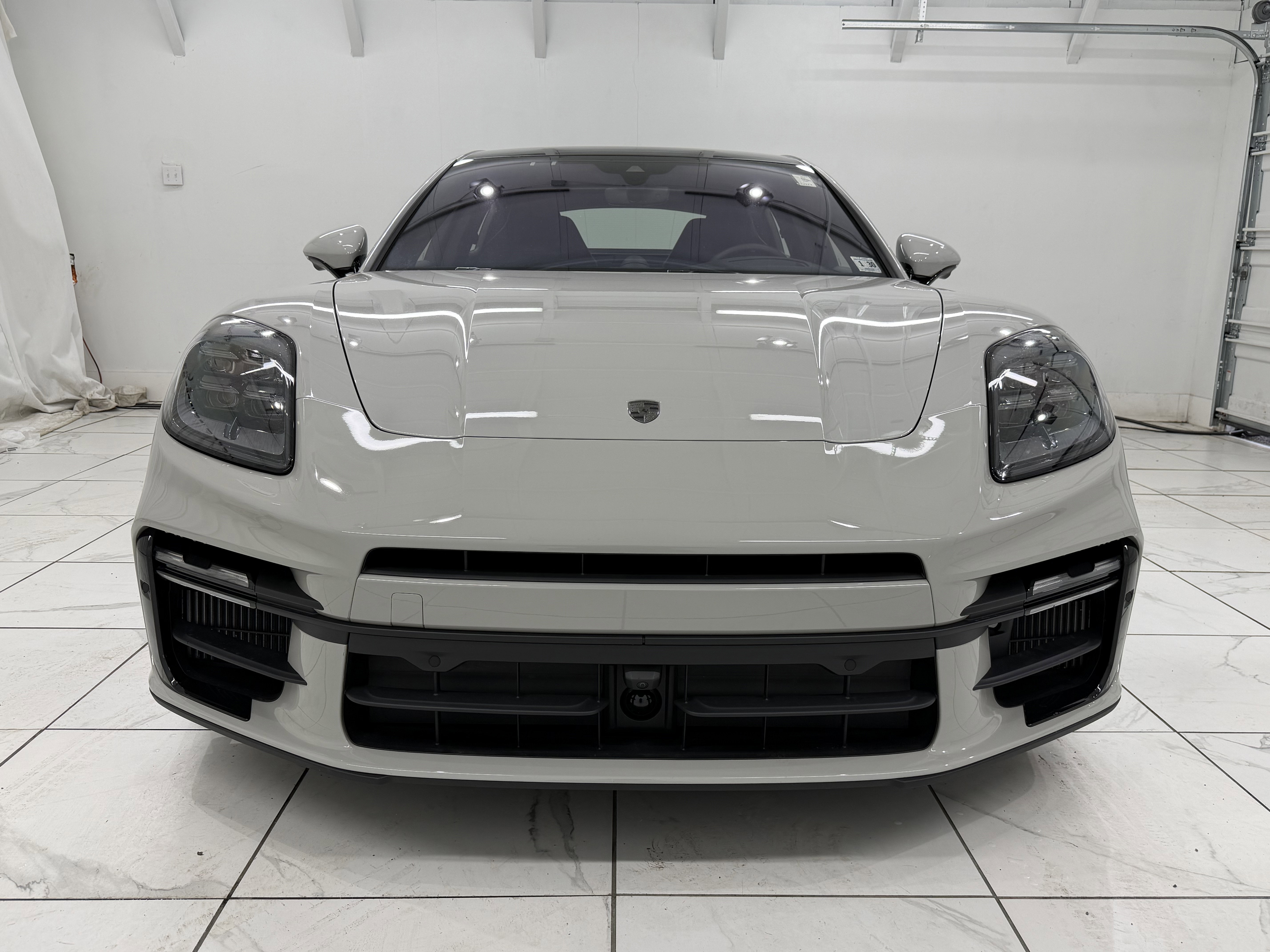 Used 2025 Porsche Panamera Turbo S image 9