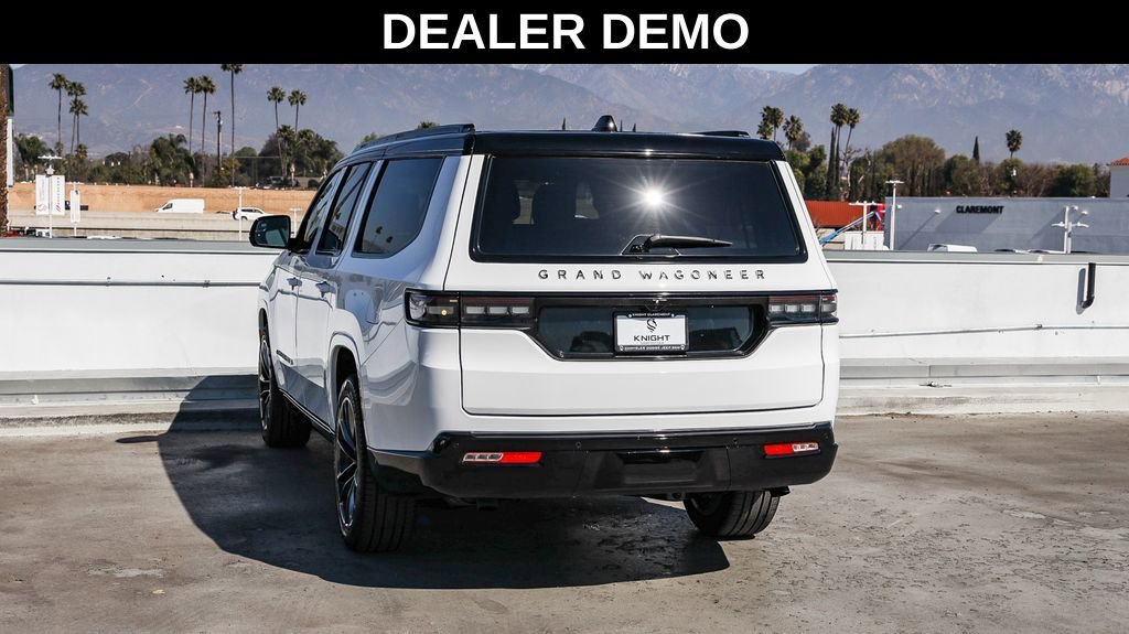 New 2025 Jeep Grand Wagoneer L Series II Obsidian w/ Quick Order Packagew 28T image 6