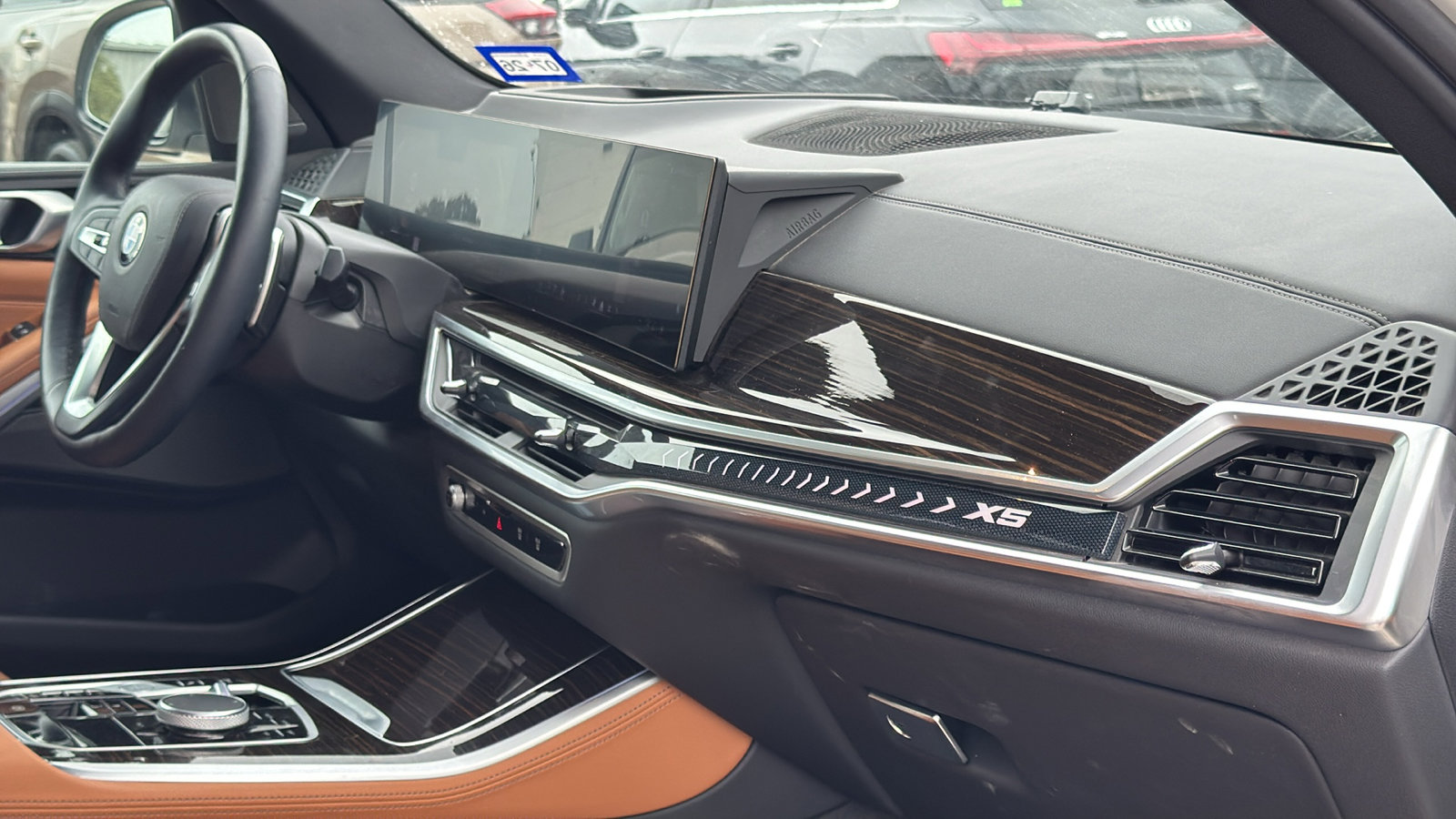 Used 2024 BMW X5 xDrive40i w/ Premium Package image 29