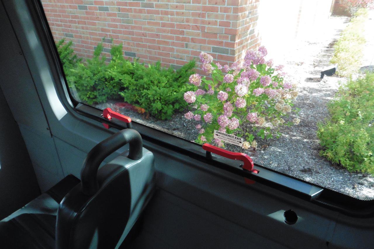 Used 2012 Mercedes-Benz Sprinter 3500 image 24