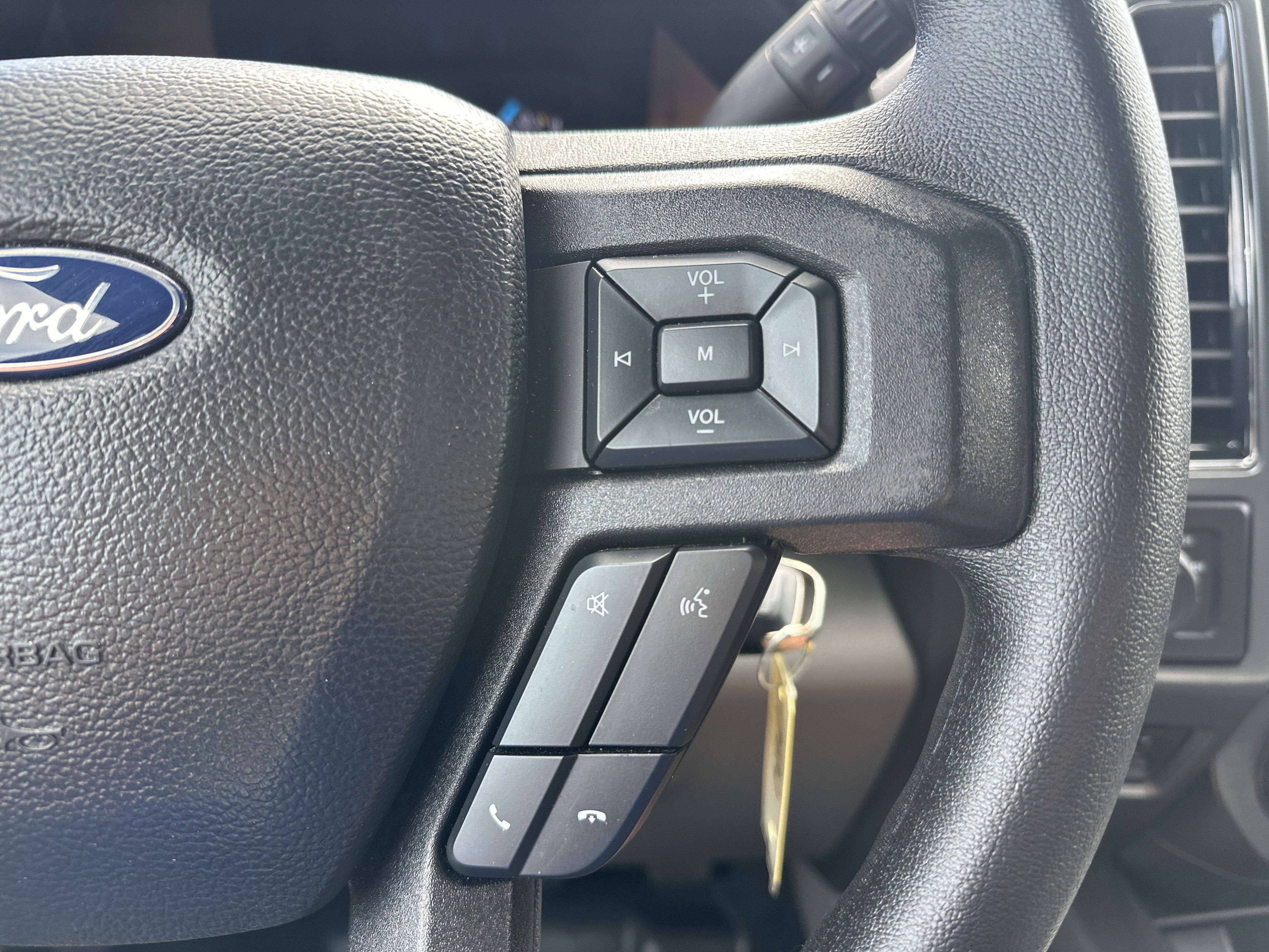 Used 2021 Ford F250 XLT w/ XLT Premium Package AWD/4WD image 19