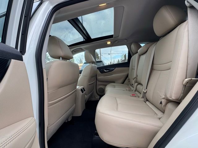 Used 2018 Nissan Rogue SL image 14