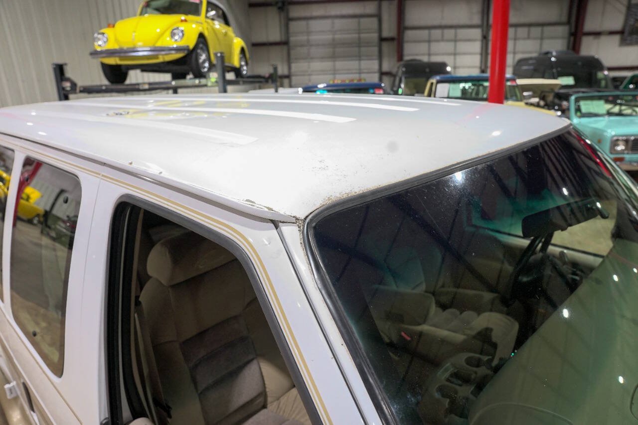 Used 2002 Ford E-150 and Econoline 150 RWD image 19