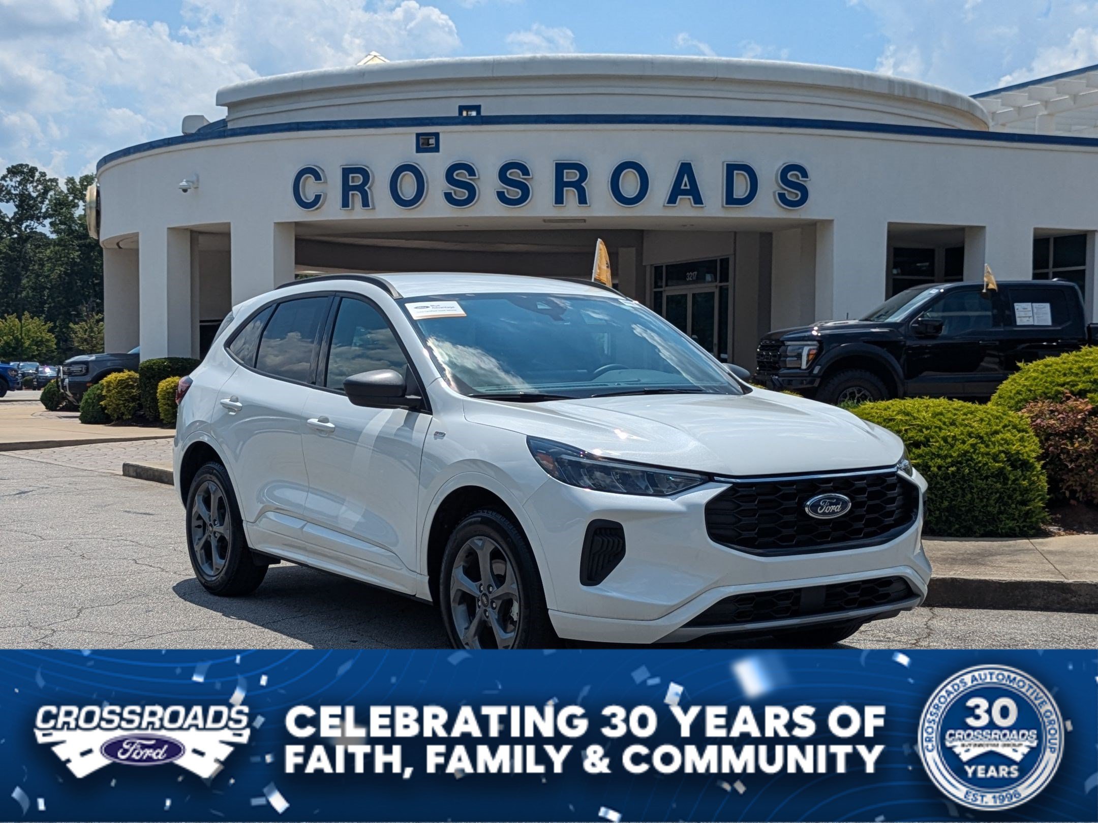 Certified 2024 Ford Escape ST-Line w/ Tech Pack #1 AWD/4WD image 1