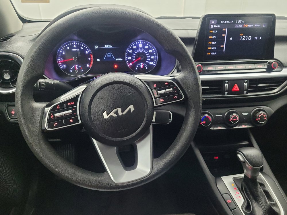 Used 2023 Kia Forte LX image 22