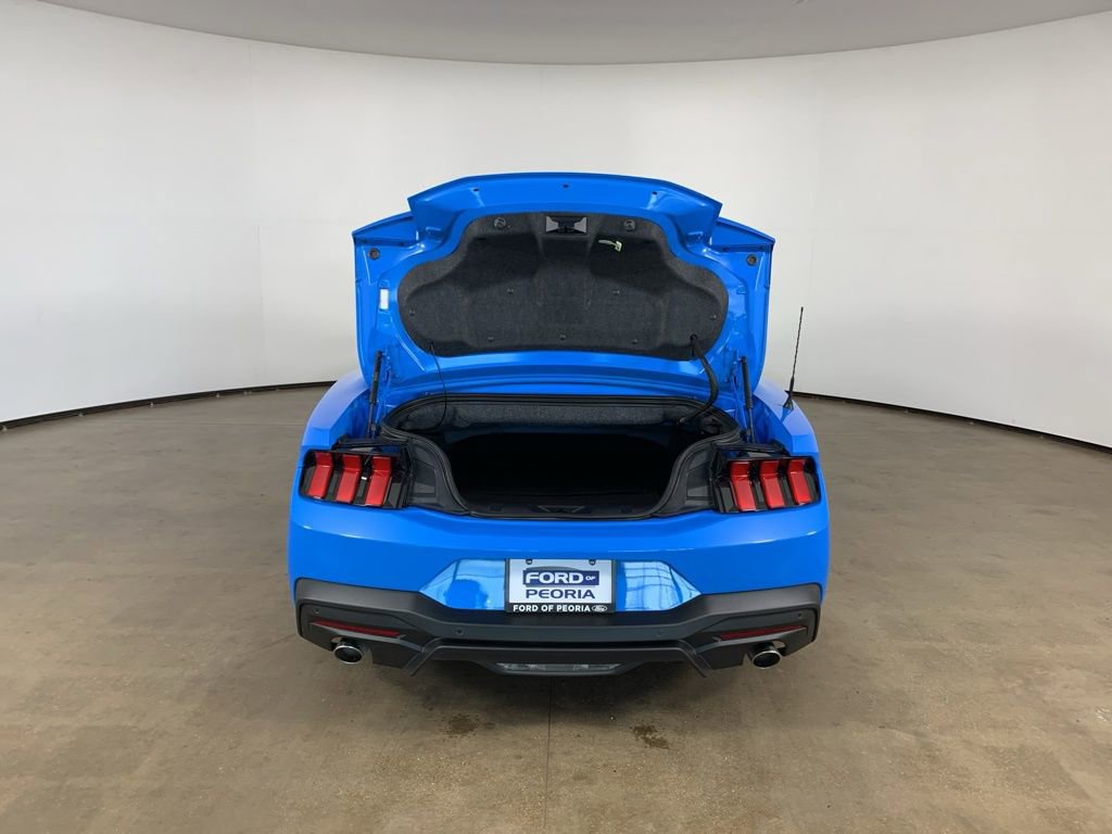 Used 2025 Ford Mustang GT Premium image 12