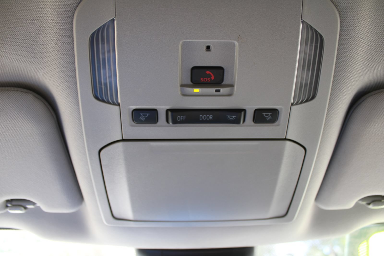 Used 2024 Toyota Highlander LE FWD image 52