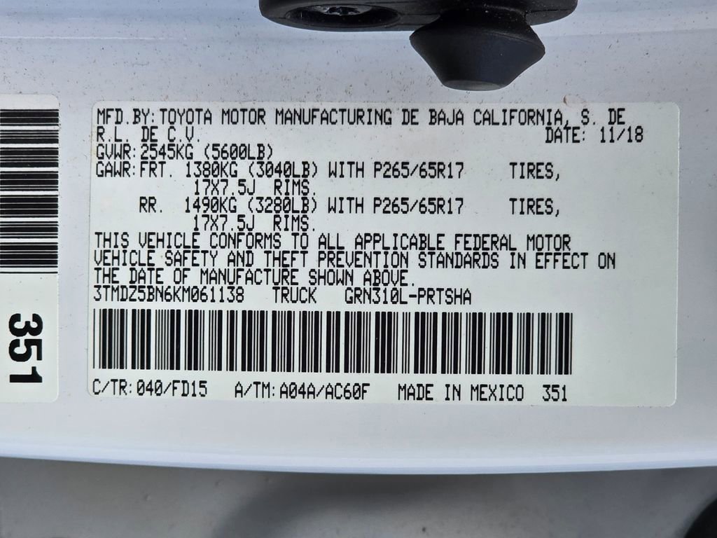 Used 2019 Toyota Tacoma TRD Sport AWD/4WD image 23