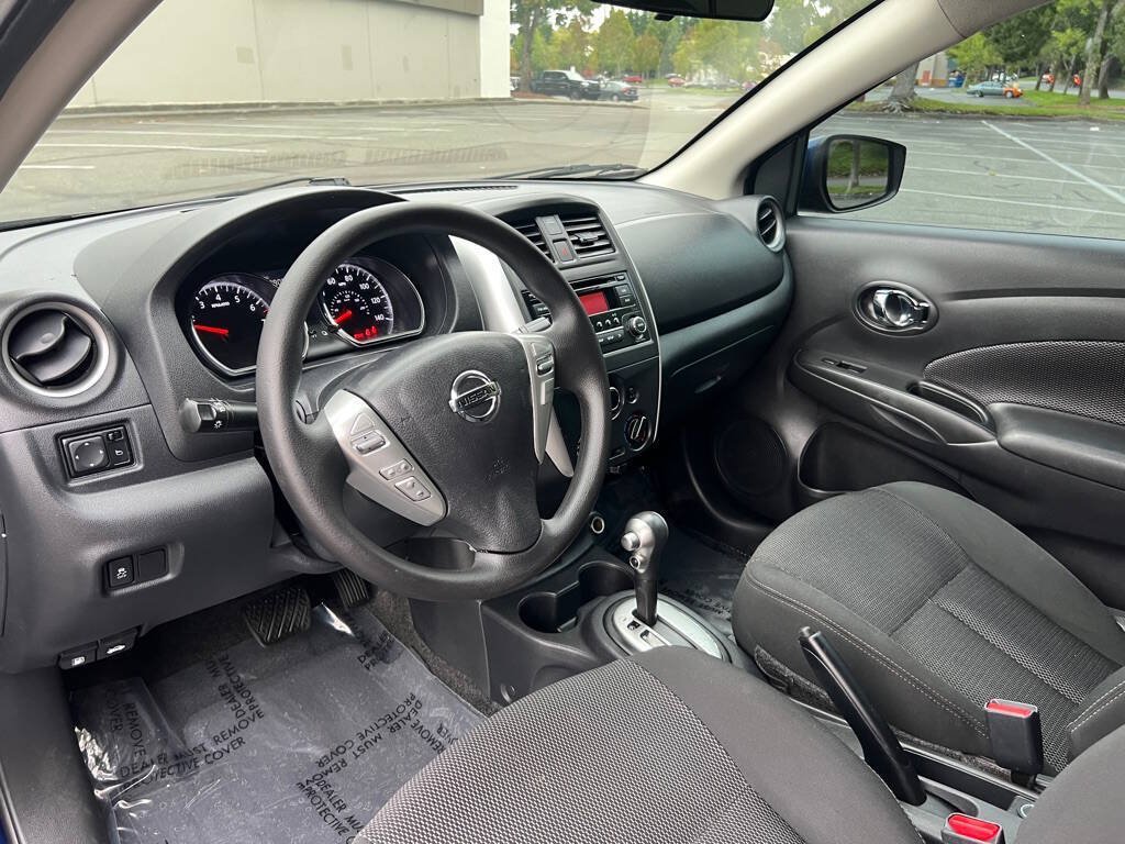 Used 2018 Nissan Versa SV FWD image 10