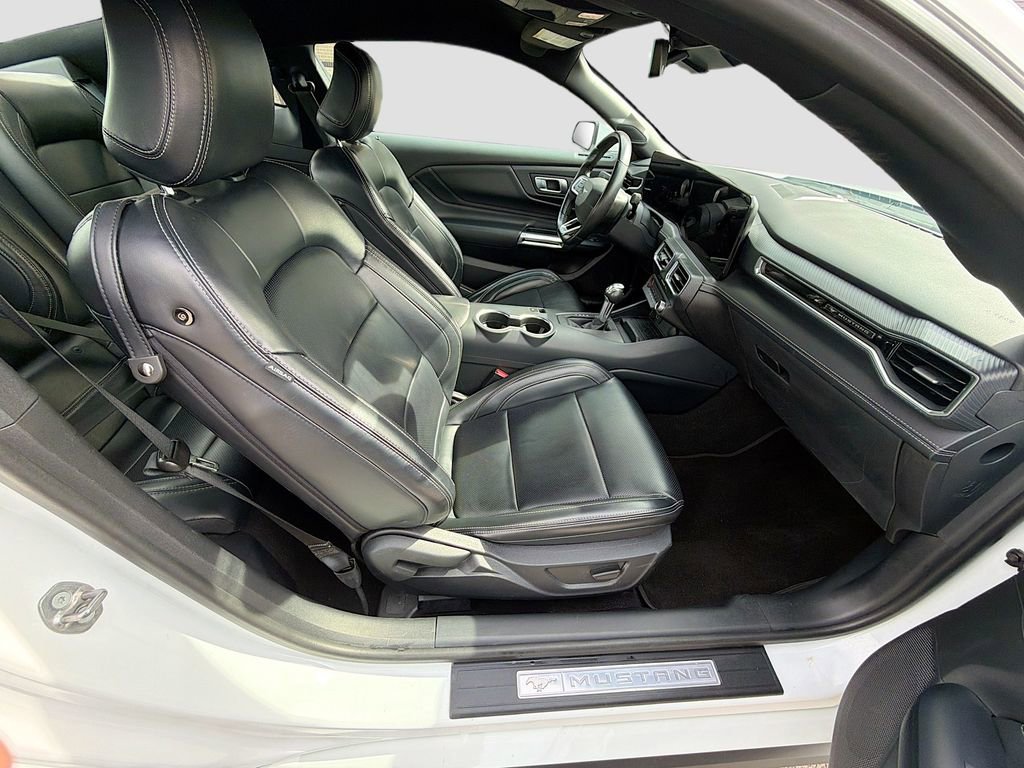 Used 2024 Ford Mustang Premium image 15