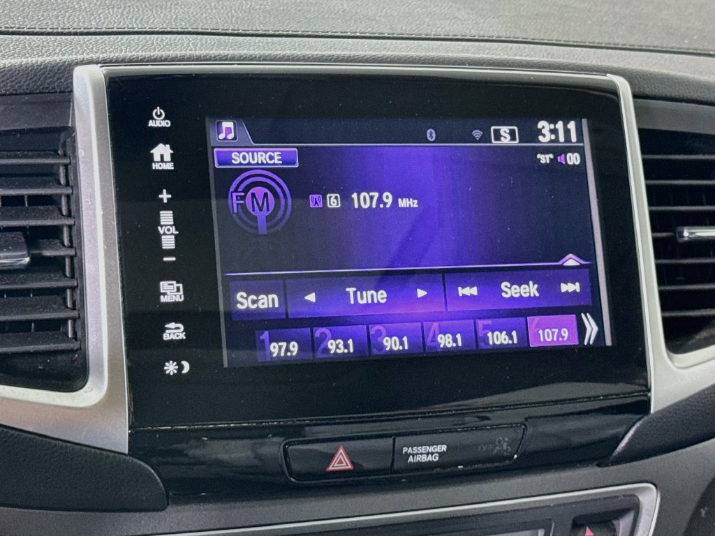 Used 2017 Honda Pilot EX-L image 6